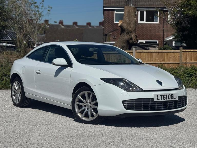 2011 Renault Laguna 2.0 dCi Dynamique TomTom Euro 5 2dr COUPE Diesel Manual