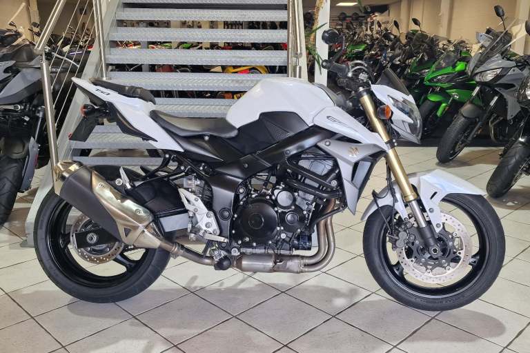 Suzuki GSR 750 2015