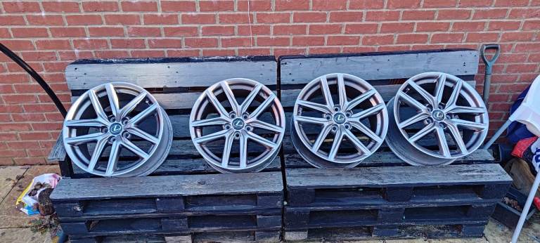 OEM Lexus F-Sport 18 inch wheels 5x114.3 IS300h IS250 IS350