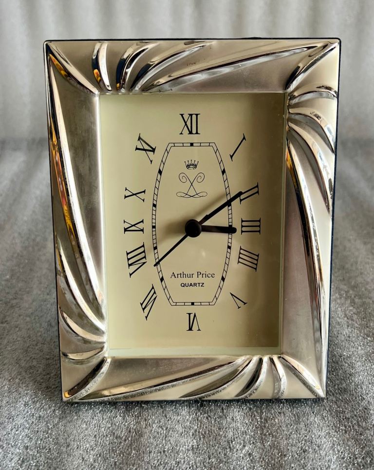 Arthur Price Quartz Desk / Mantel Clock – Silver Tone – Not Working