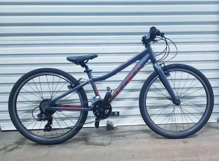 Carrera abyss New shape 24 inch wheels kid's hybrid lightweight.