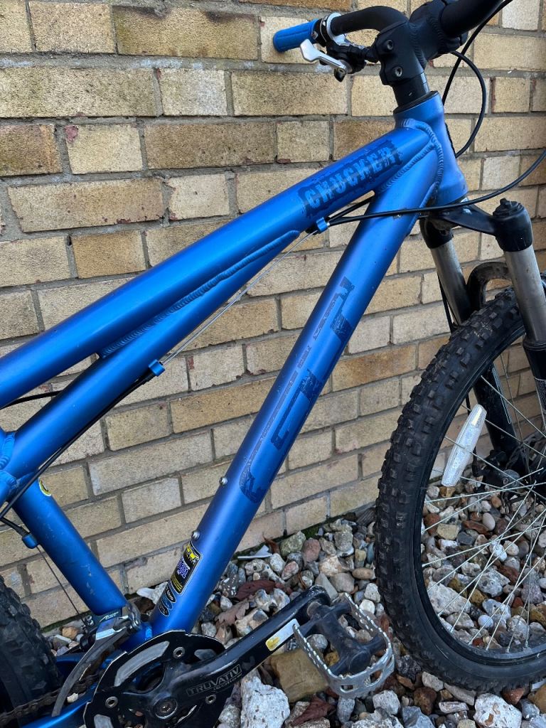 GT Chucker Medium Mountain Bike *FULLY SERVICED* New Tyres Disc Brakes