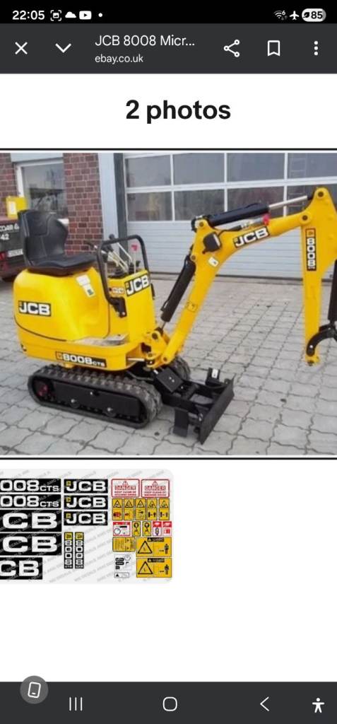 Digger hirr with operator