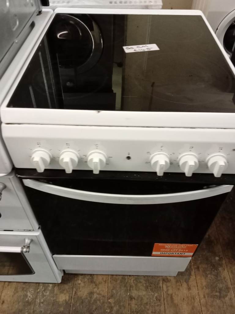 INDESIT ELECTRIC COOKER 50CM IN EXCELLENT CONDITION 