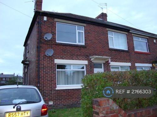2 bedroom flat in Walkerdene, Newcastle Upon Tyne, NE6 (2 bed) (#2766303)