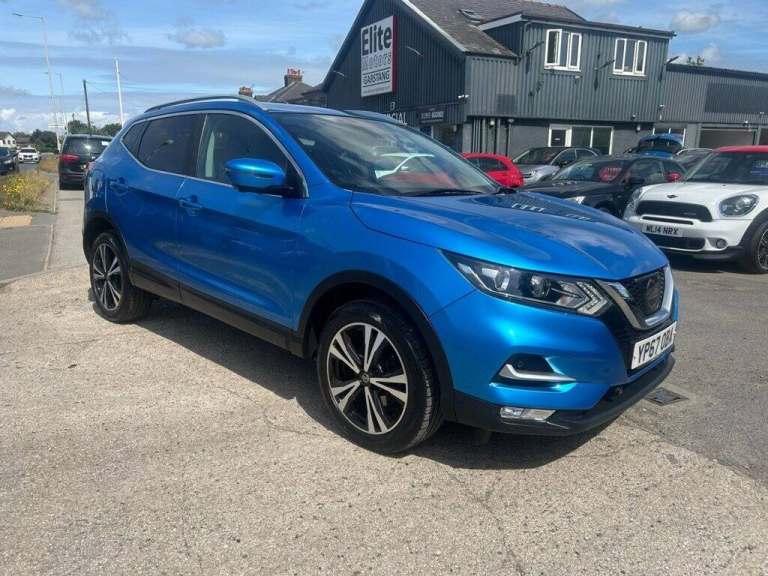 2017 Nissan Qashqai 1.5 dCi N-Connecta SUV 5dr Diesel Manual Euro 6 (s/s) (110 ps) HATCHBACK Dies...