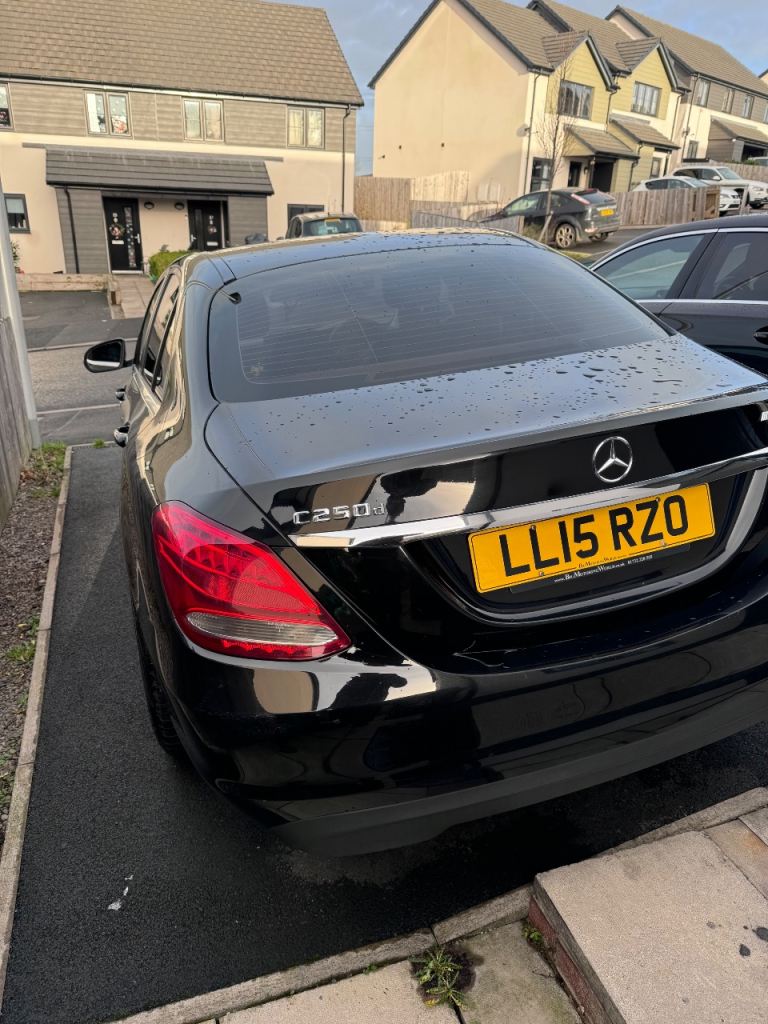 Mercedes-Benz, C CLASS, Saloon, 2015, Semi-Auto, 2143 (cc), 4 doors