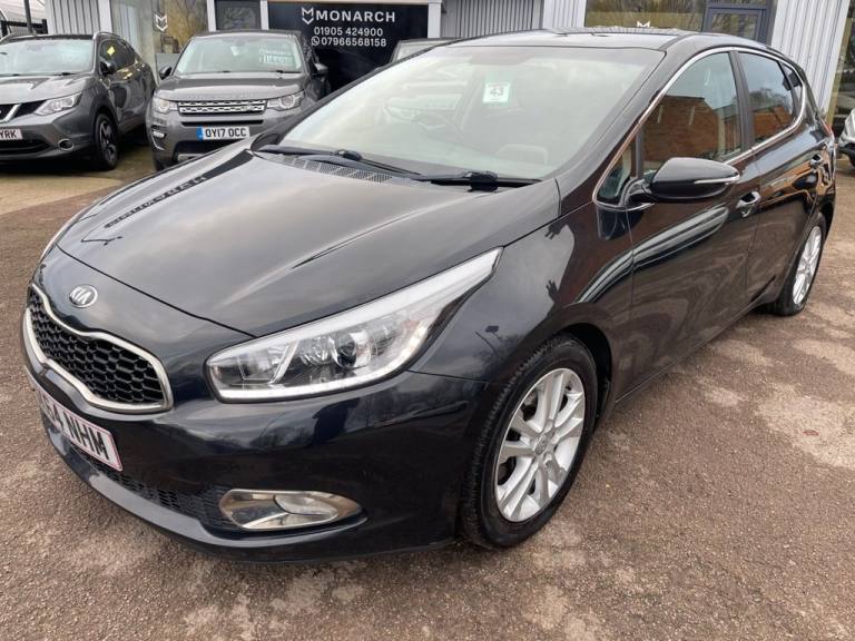 2014 Kia Ceed 1.6 GDi EcoDynamics 3 Hatchback 5dr Petrol Manual Euro 5 (s/s) (133 bhp) Hatchback ...