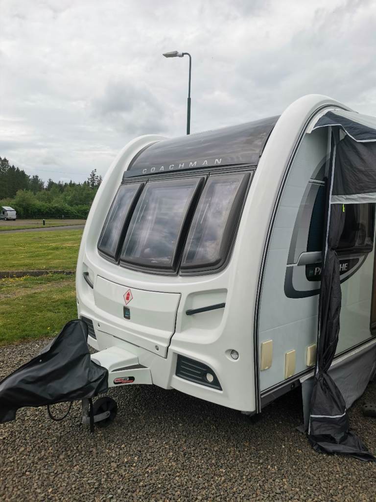 Touring caravan 