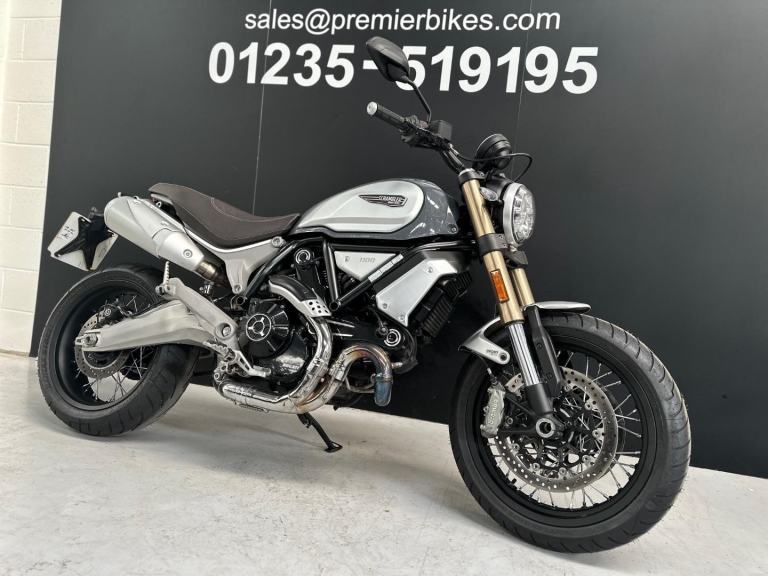 STUNNING LOW MILEAGE 2020/20 DUCATI SCRAMBLER 1100 SPECIAL 