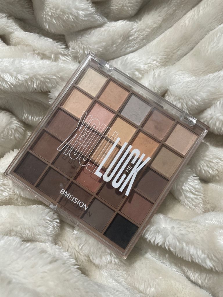 BMEISION Eyeshadow Palette – New, Neutral Tones