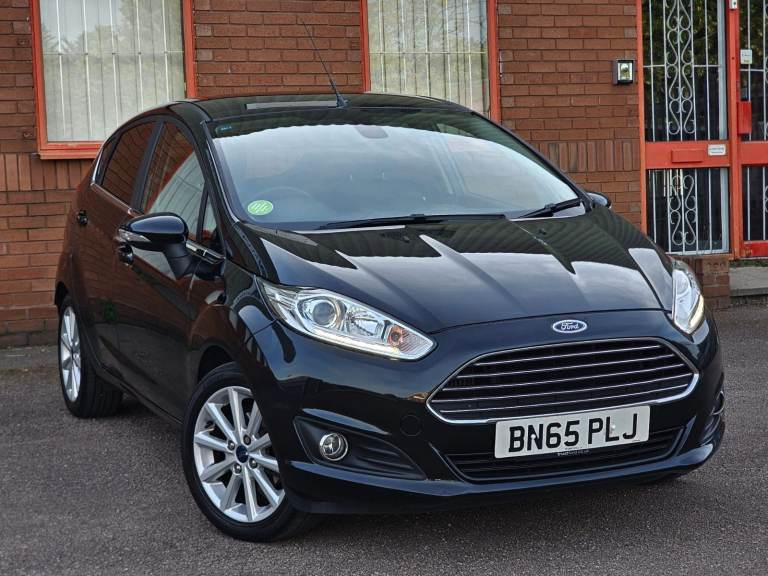 Ford Fiesta 1.0t ecoboost Titanium 5dr Mega Low Mileage a mere 51k! FSH Lady Owned £20 Tax! 65 reg