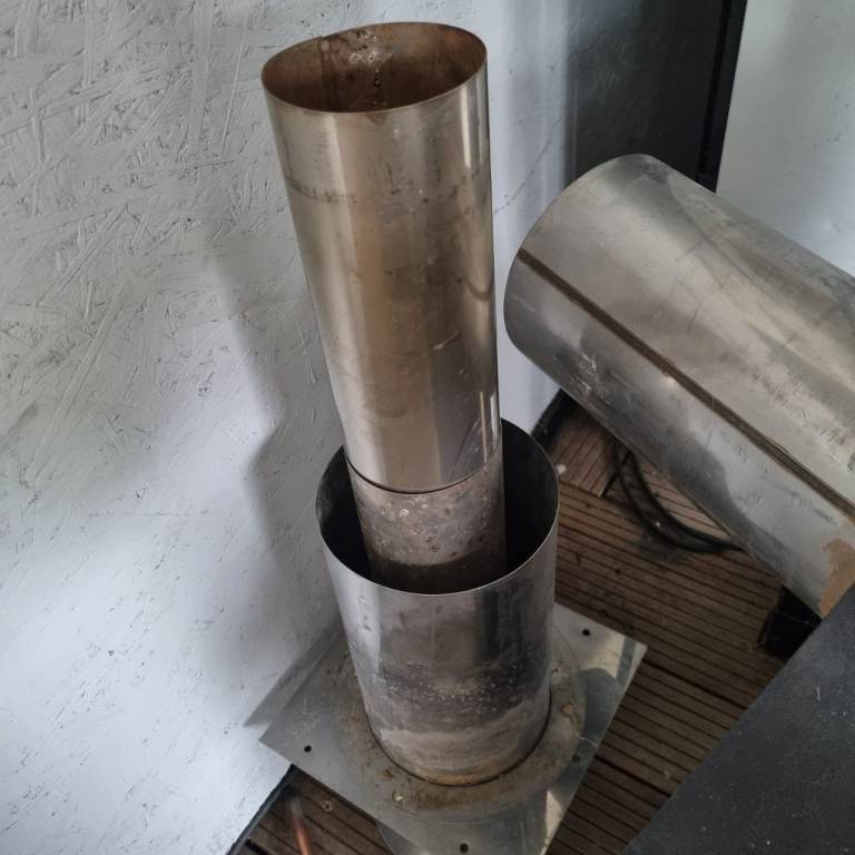 Gas stove log burner