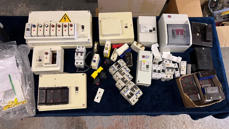 Vintage fuses and consumer units