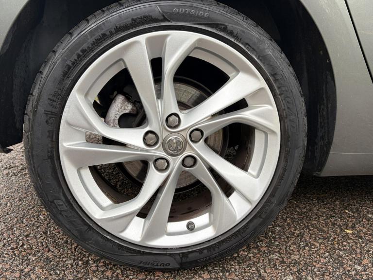 VAUXHALL ASTRA 1.4 i Turbo SRi 2017