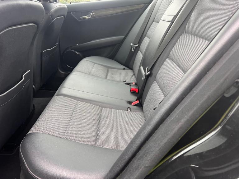 2009 Mercedes-Benz C Class C220 CDI BlueEFFICIENCY Sport 4dr Auto SALOON Diesel Automatic