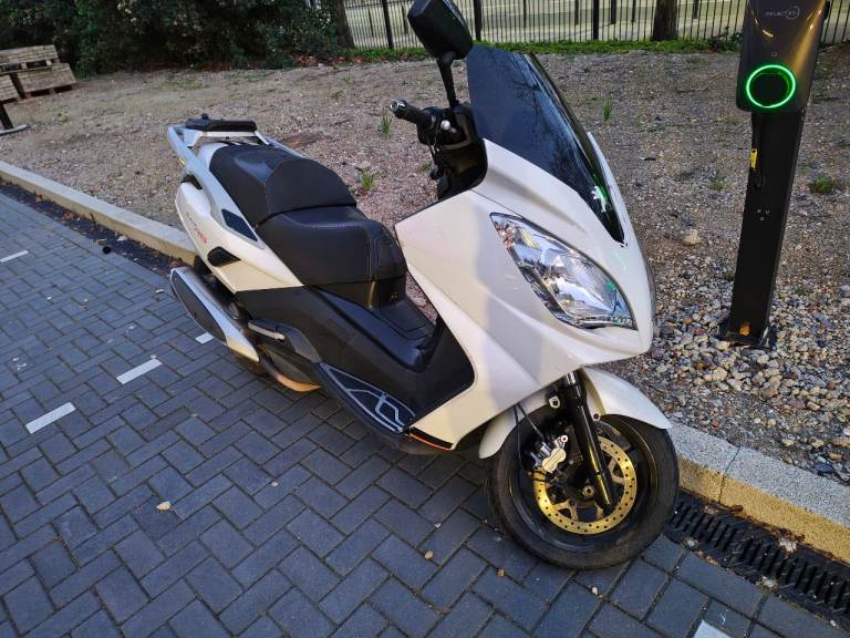 Peugeot Satelis 400 RS super Scooter 2016