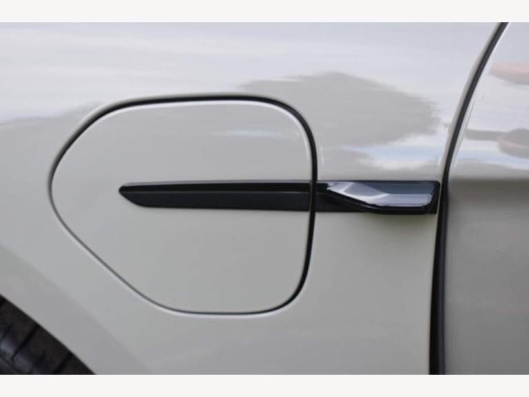 2020 70 PORSCHE TAYCAN 0.0 TURBO S 93KWH 4D 751 BHP