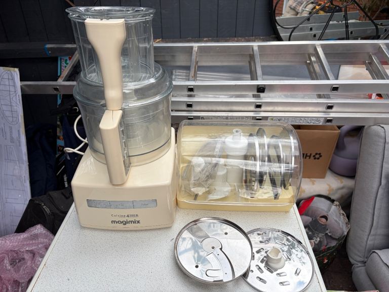 Magimix Cuisine System 4000 Food Processor with Accessories