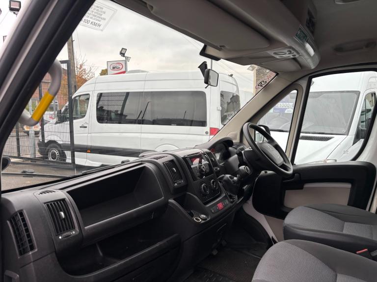 2013 Peugeot Boxer  2.2 HDi 440 Window Van 4dr Diesel Manual FWD L4 H2 (130 bhp) Minibus Diesel M...