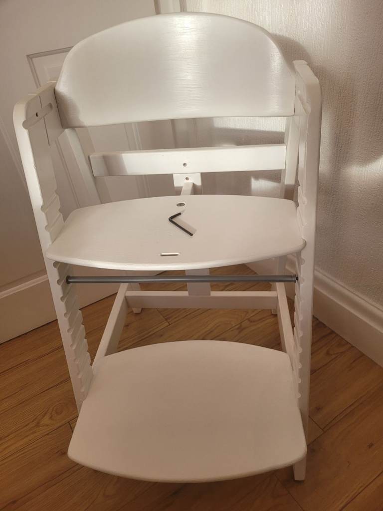 Stokke Tripp Trapp High Chair in White – Good Condition