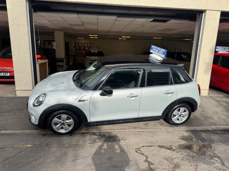 2020 MINI Hatch 1.5 Cooper Classic II 5dr HATCHBACK Petrol Manual