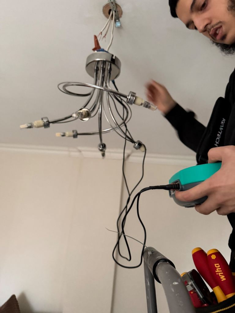Local West London Electrician – Small Jobs, Fast Response, No Call-Out Fee