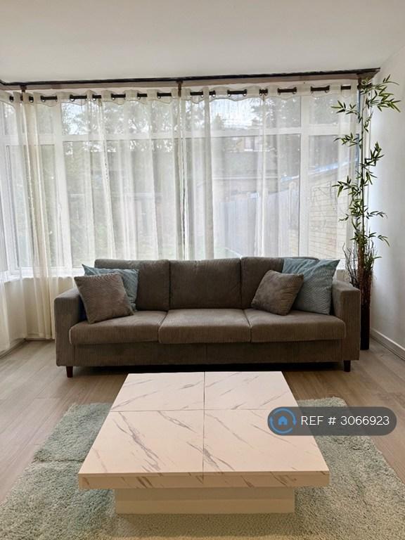 3 bedroom house in Casimir Road, London, E5 (3 bed) (#3066923)
