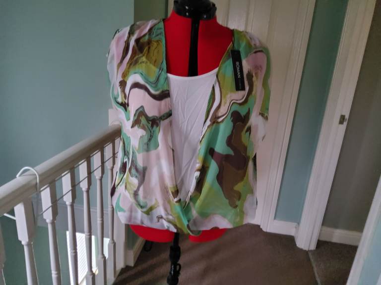 ROMAN Originals - ladies top size 18
