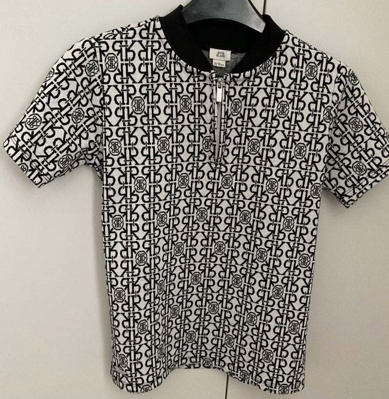 River Island Black & White Zip front top Age 9-10 yrs