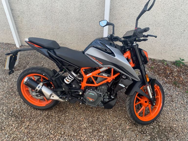 KTM 390 Duke. Very low mileage