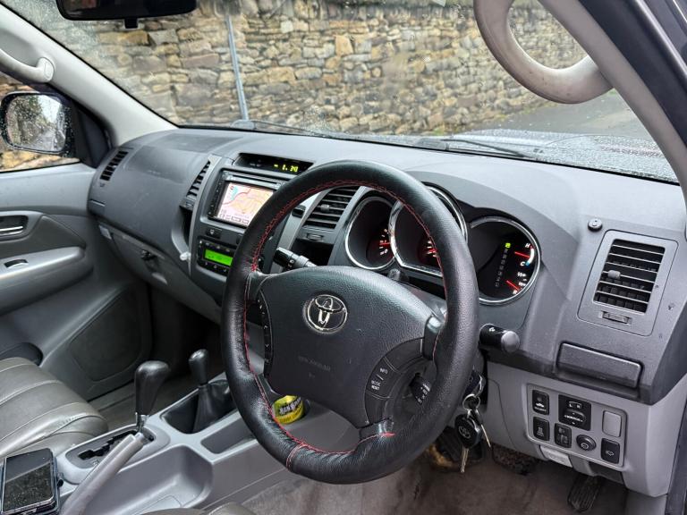 2010 Toyota Hilux Invincible D/Cab Pick Up 3.0 D-4D 4WD 171 Auto PICK UP Diesel Automatic