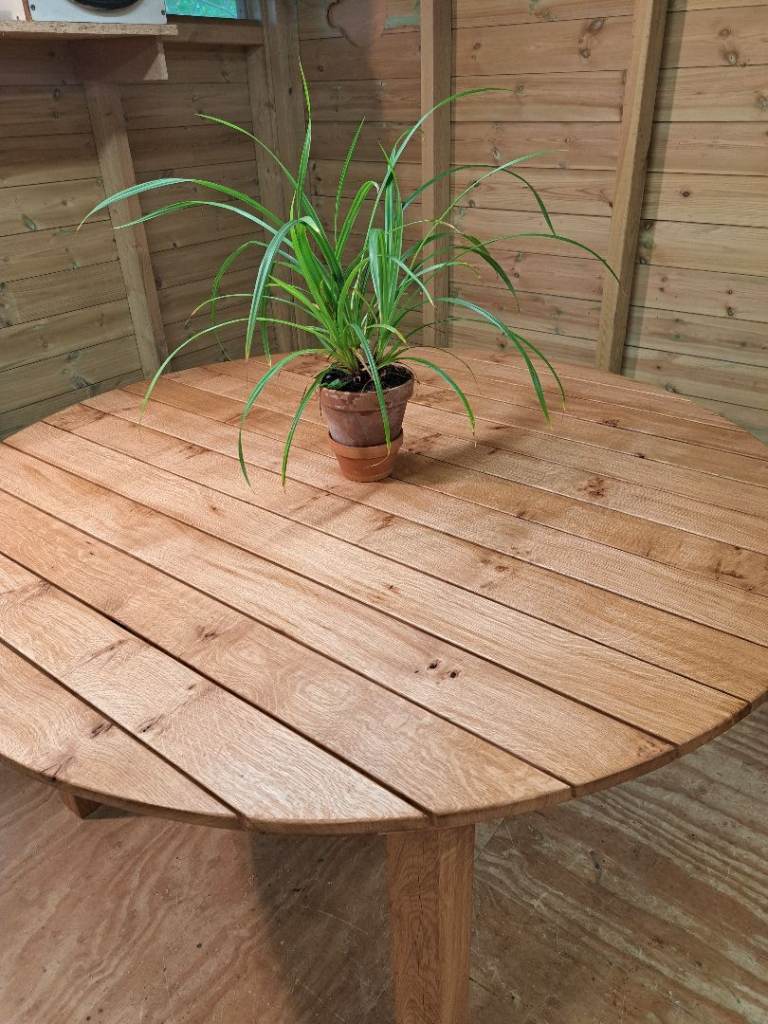 Solid English Oak Outdoor/Indoor Large Round Dining Table. Seats up to 8.