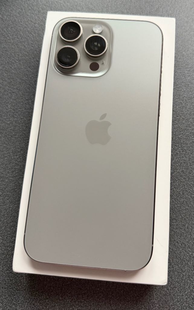 iPhone 16 pro max 