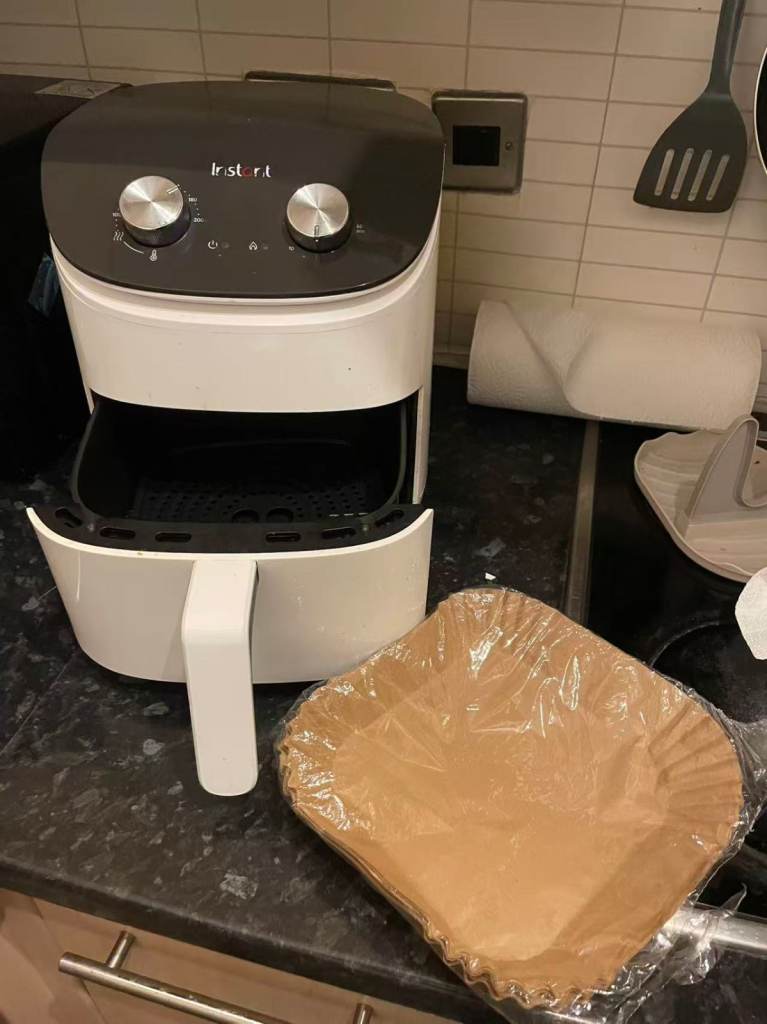 Air fryer 3.8L (includes liners)