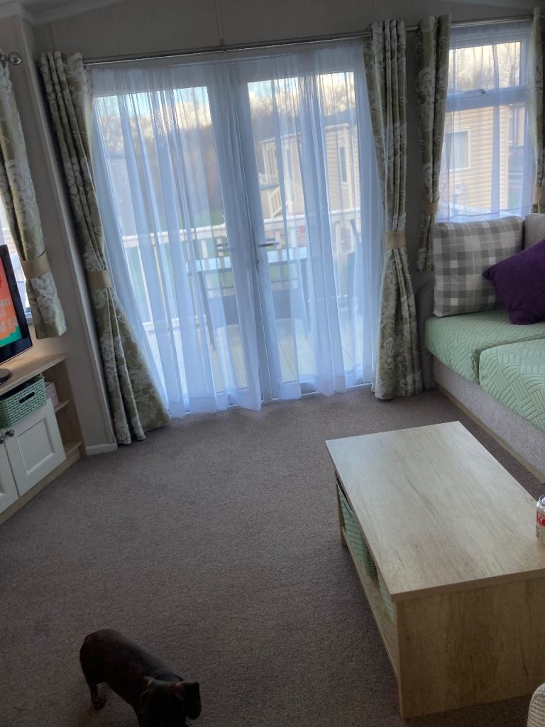 Swift Burgandy 2018 2 bedroom  6 Berth