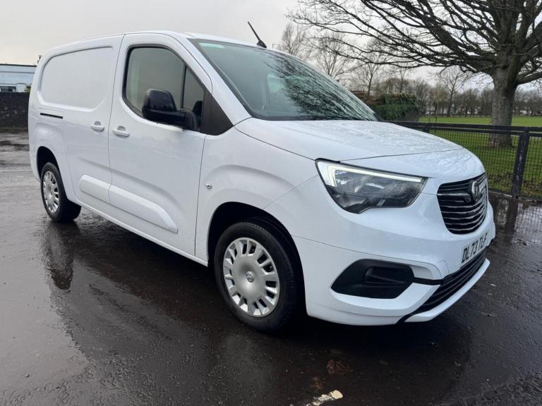 VAUXHALL COMBO 1.5 Turbo D 2300 Pro 2023