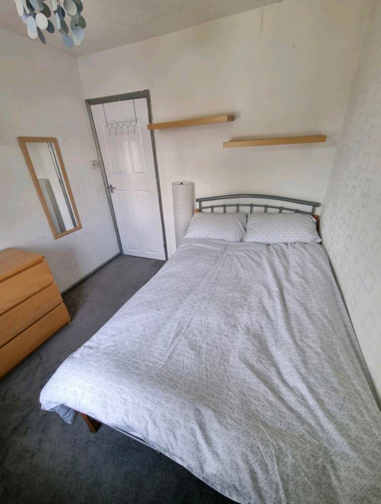 Small room to Rent in Portslade