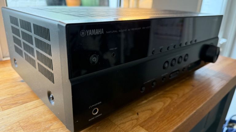 YAMAHA RX-V377 AV Receiver 