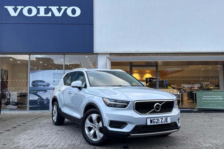2021 Volvo XC40 1.5 T3 Momentum SUV 5dr Petrol Manual Euro 6 (s/s) (163 ps) ESTATE Petrol Manual