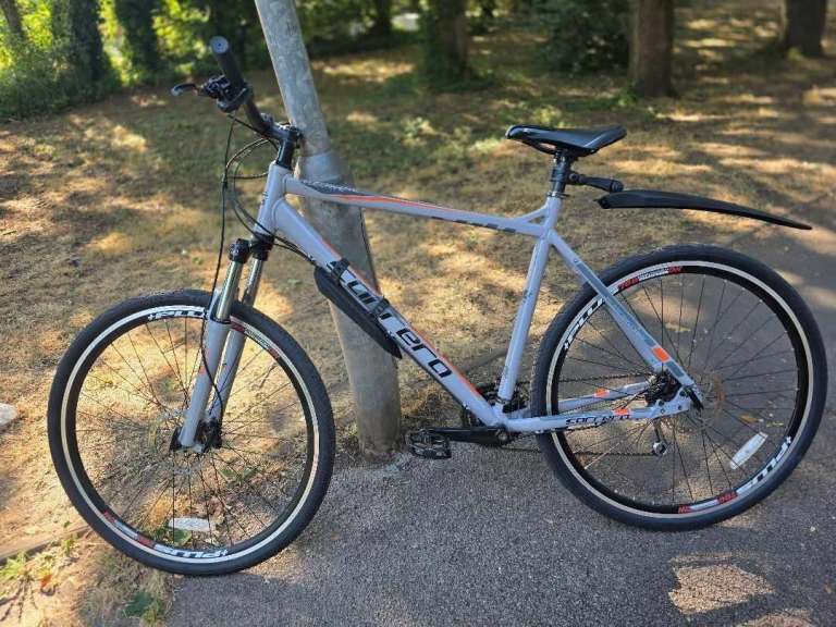 Carrera Vulcan Special Edition Men’s Mountain Bike
