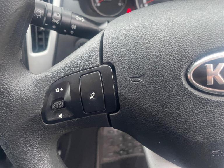 2010 Kia Ceed 1.6 CRDi 1 Euro 4 (s/s) 5dr HATCHBACK Diesel Manual