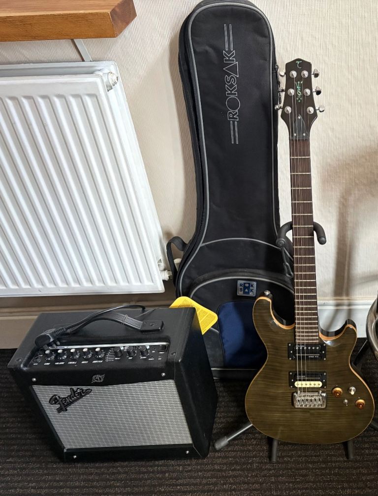 Electric Guitar Bundle - Full Set Up 