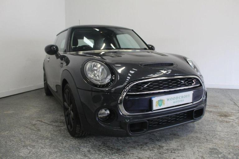 MINI HATCH 2.0 Cooper SD Euro 6 (s/s) 3dr 2015