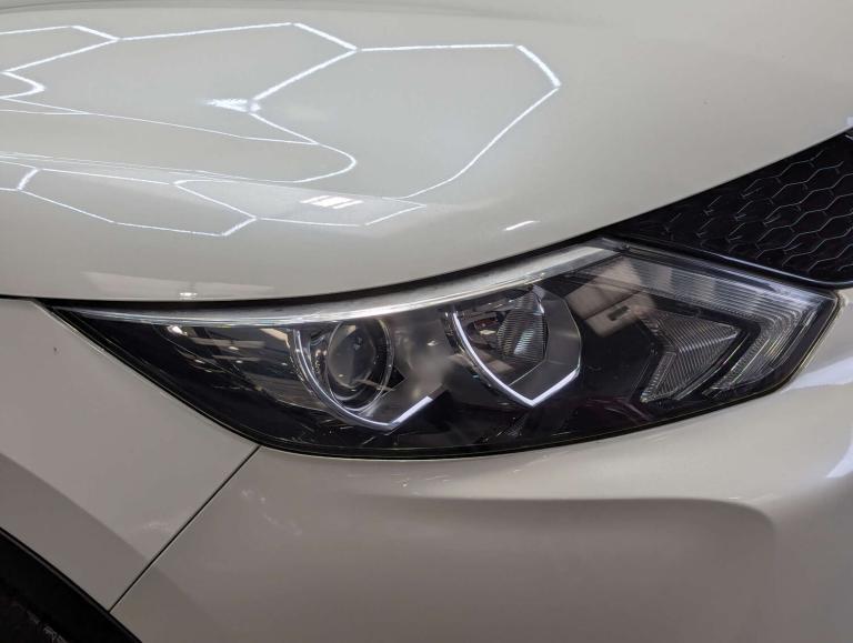 2015 Nissan Qashqai 1.5 Qashqai N-Tec+ dCi 5dr SUV Diesel Manual