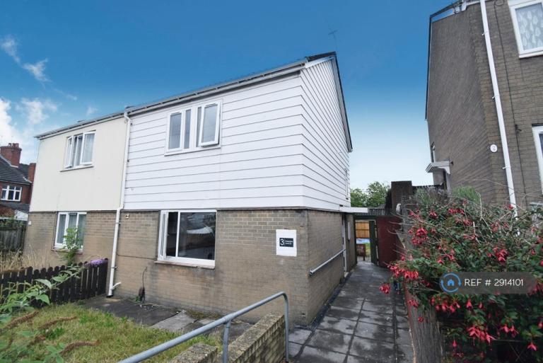 2 bedroom house in Maesglas Avenue, Newport, NP20 (2 bed) (#2914101)