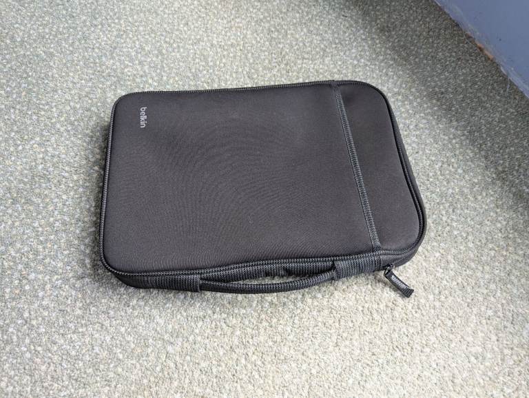 Belkin Laptop Sleeve Case – Black, As New