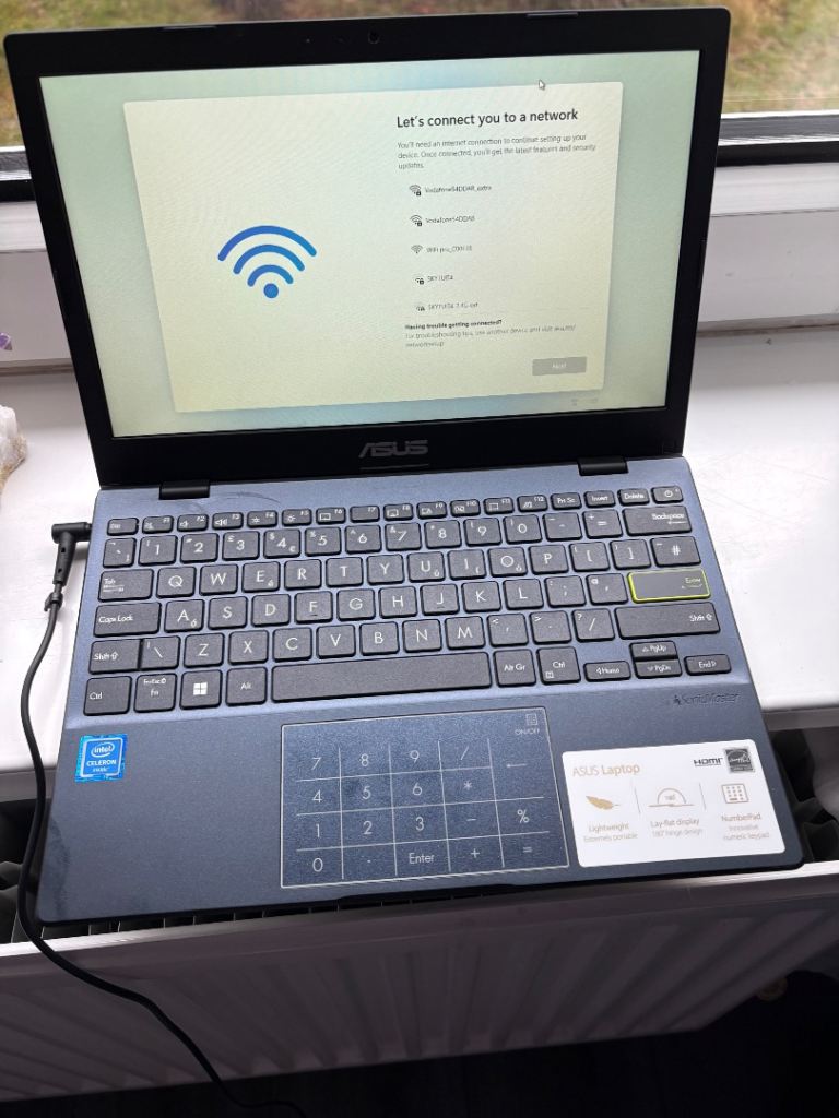 ASUS E210MA Laptop - Lightweight, Blue, As Good As New