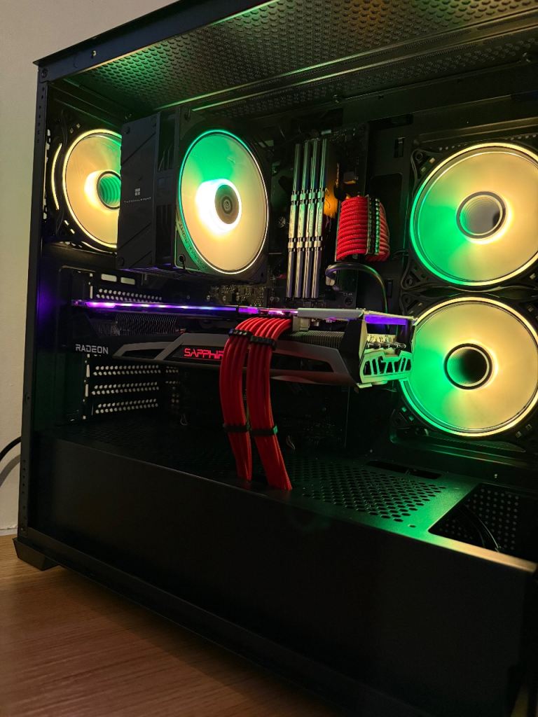  Ryzen 7 5700x + RX 6800 – £700