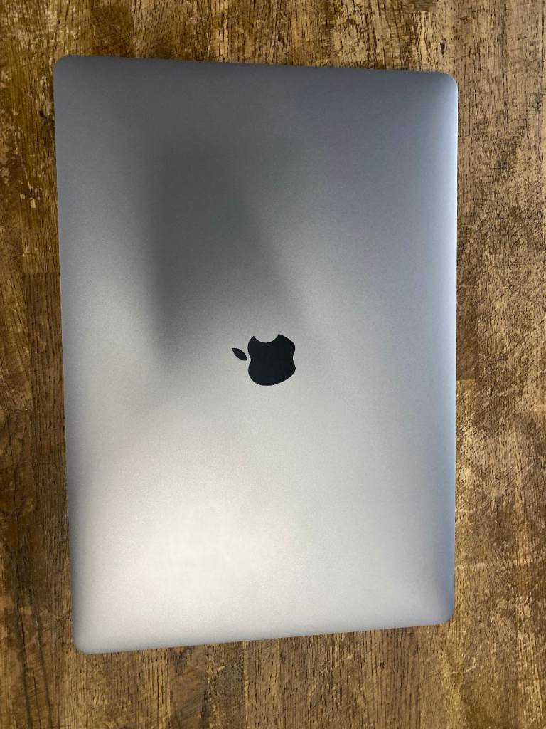 Apple MacBook Pro 15" (2017) | Intel Core i7 | 16GB RAM | 1TB SSD | Space Grey | 1 Year Warranty
